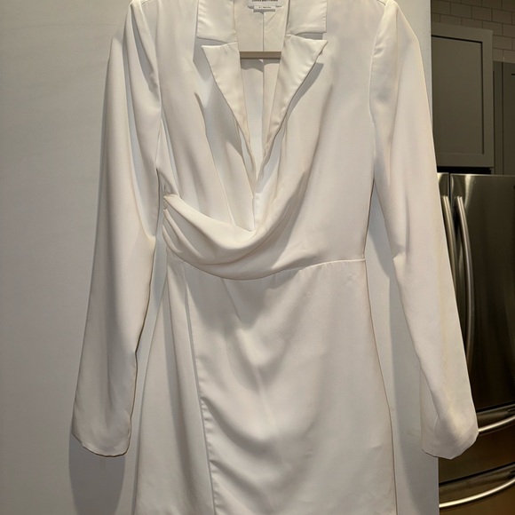 Lovers & Friends White blazer Dress - Picture 7 of 11